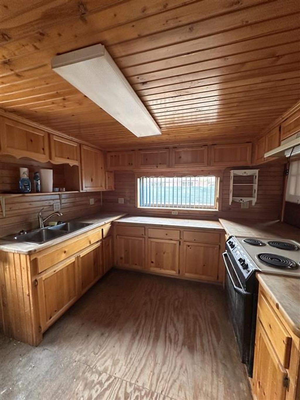 Photo of 216 6th Ave S Ave, Greybull, WY 82426 (MLS # 10031768)