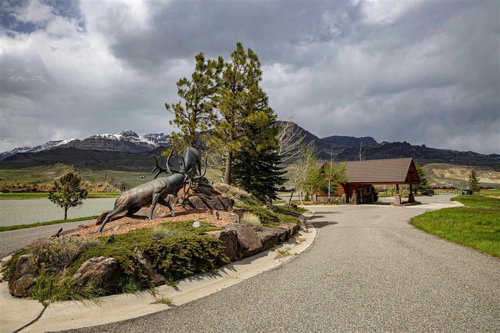 Photo of 58 Big Creek Dr, Cody, WY 82414 (MLS # 10031557)