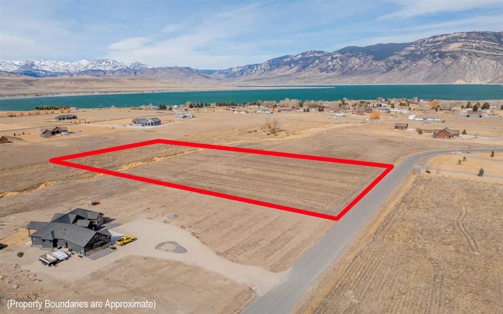 Photo of TBD Callen Dr #4, Cody, WY 82414 (MLS # 10032081)