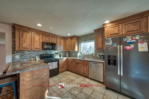 Tiny photo for 455 N 8th St, Basin, WY 82410 (MLS # 10032024)