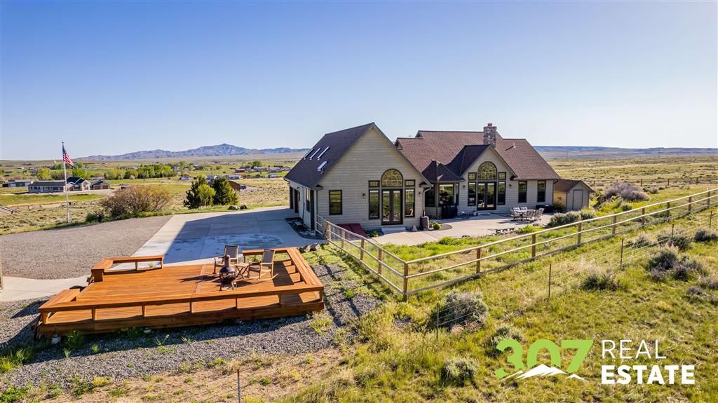 Photo of 72 Wild Horse Rd, Cody, WY 82414 (MLS # 10032230)