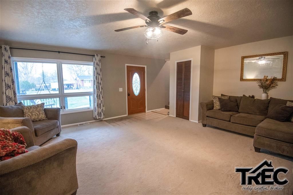 Photo of 295 S Division St, Cowley, WY 82420 (MLS # 10032386)