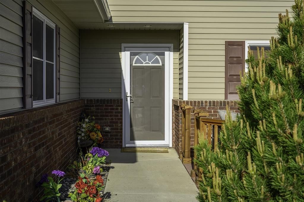 Photo of 913 34th St, Cody, WY 82414 (MLS # 10031246)