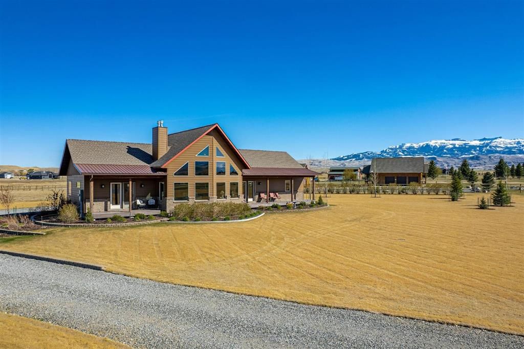 Photo of 17 Patriot Dr, Cody, WY 82414 (MLS # 10032334)