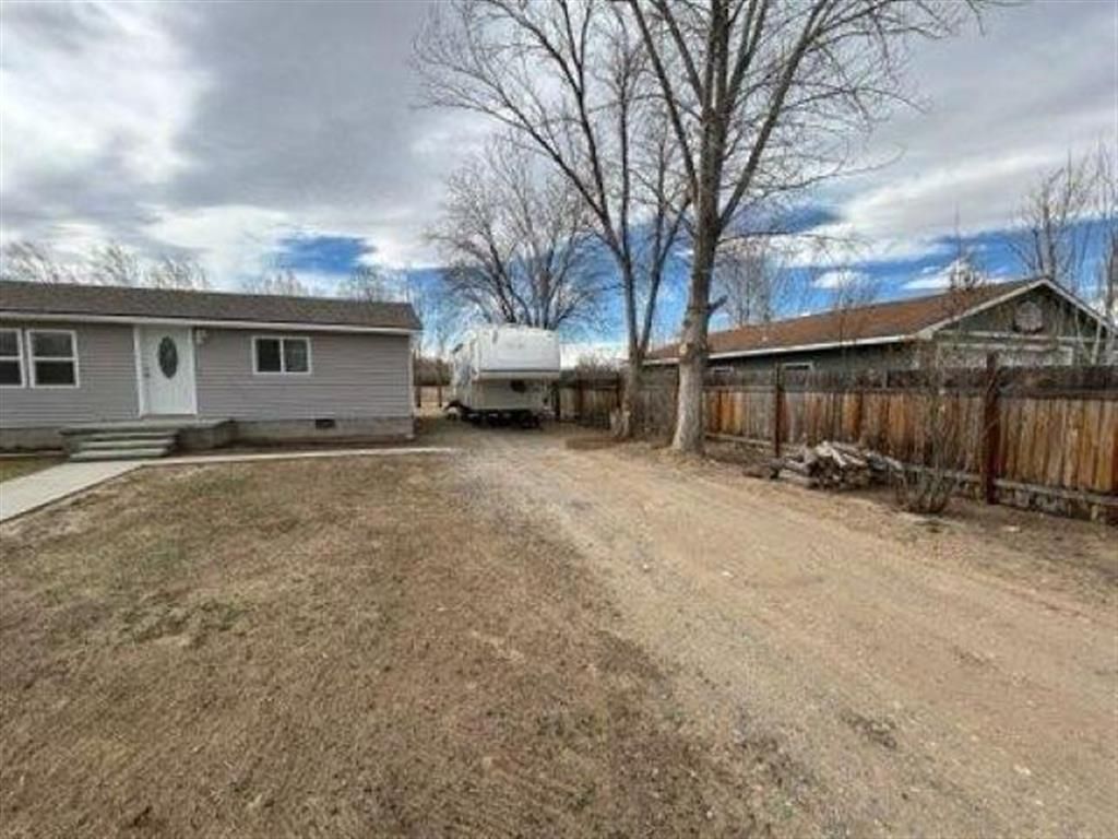Photo of 854 N 8th St, Basin, WY 82410 (MLS # 10032210)