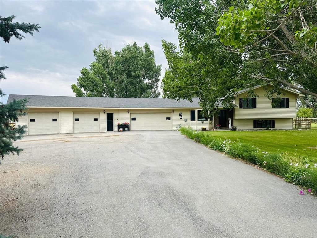 Photo of 871 E Christy Ln, Powell, WY 82435 (MLS # 10031465)
