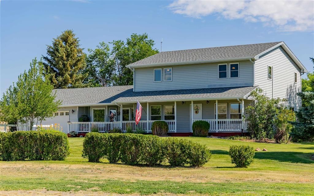 Photo of 14 Beacon Dr, Cody, WY 82414 (MLS # 10032177)