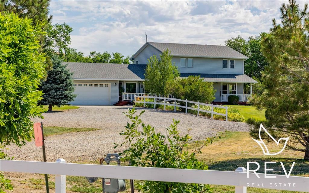 Photo of 14 Beacon Dr, Cody, WY 82414 (MLS # 10032177)