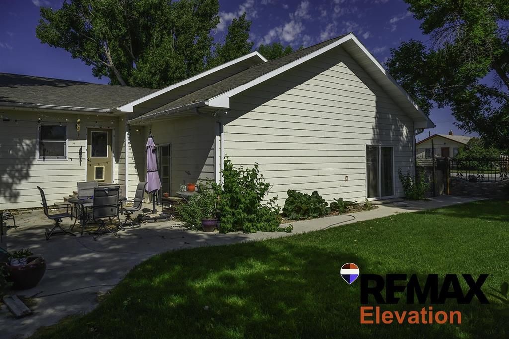 Photo of 625 3rd Ave N Ave, Greybull, WY 82426 (MLS # 10031398)