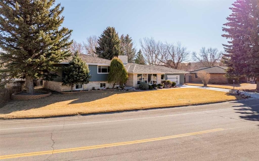 Photo of 920 Skyline Dr, Cody, WY 82414 (MLS # 10032130)