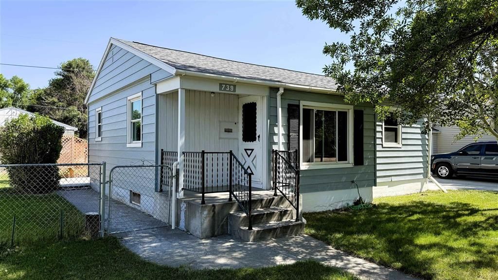 Photo of 739 S 13th St, Worland, WY 82401 (MLS # 10031672)