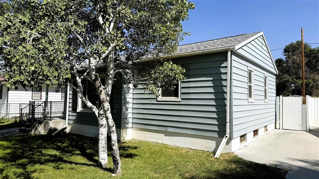 Photo of 739 S 13th St, Worland, WY 82401 (MLS # 10031672)