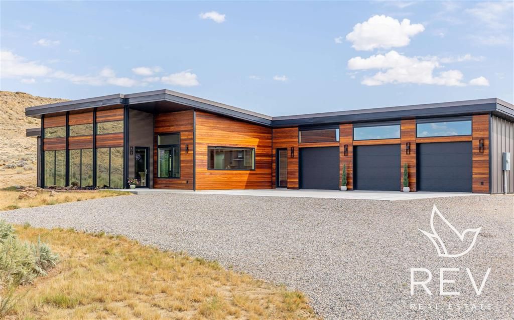 Photo of 21 Tailwinds Dr, Cody, WY 82414 (MLS # 10031671)