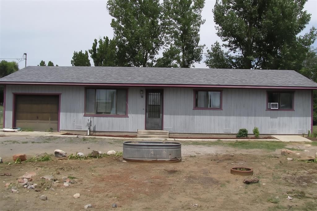 Photo of 85 E 1st St N, Cowley, WY 82420 (MLS # 10031453)
