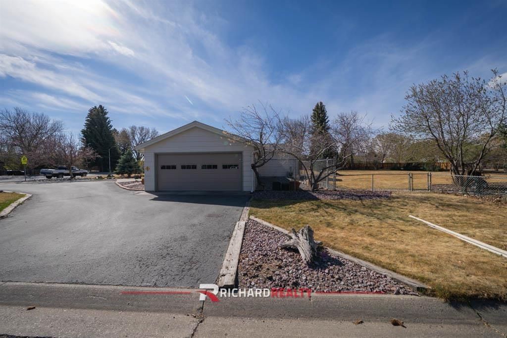 Photo of 1044 Stampede Ave, Cody, WY 82414 (MLS # 10032208)