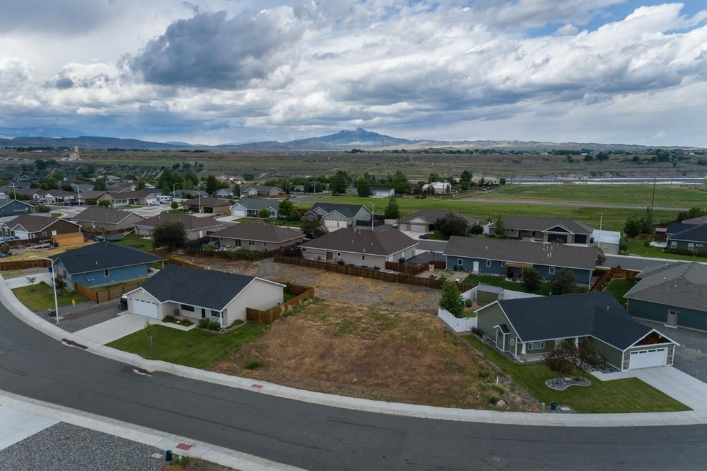 Photo of 3225 Lame Deer Ave, Cody, WY 82414 (MLS # 10031393)