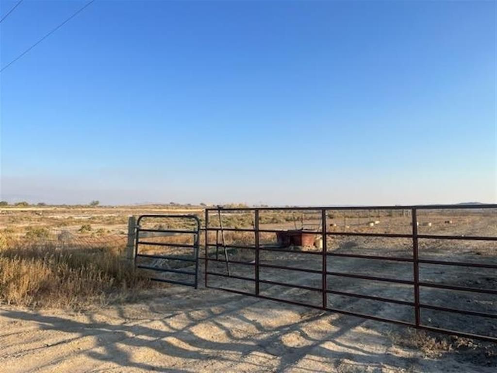 Photo of TBD Lane 6, Cowley, WY 82420 (MLS # 10030622)
