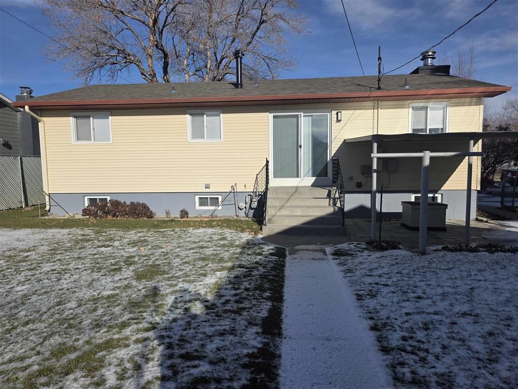 Photo of 436 East 8th St, Powell, WY 82435 (MLS # 10031910)