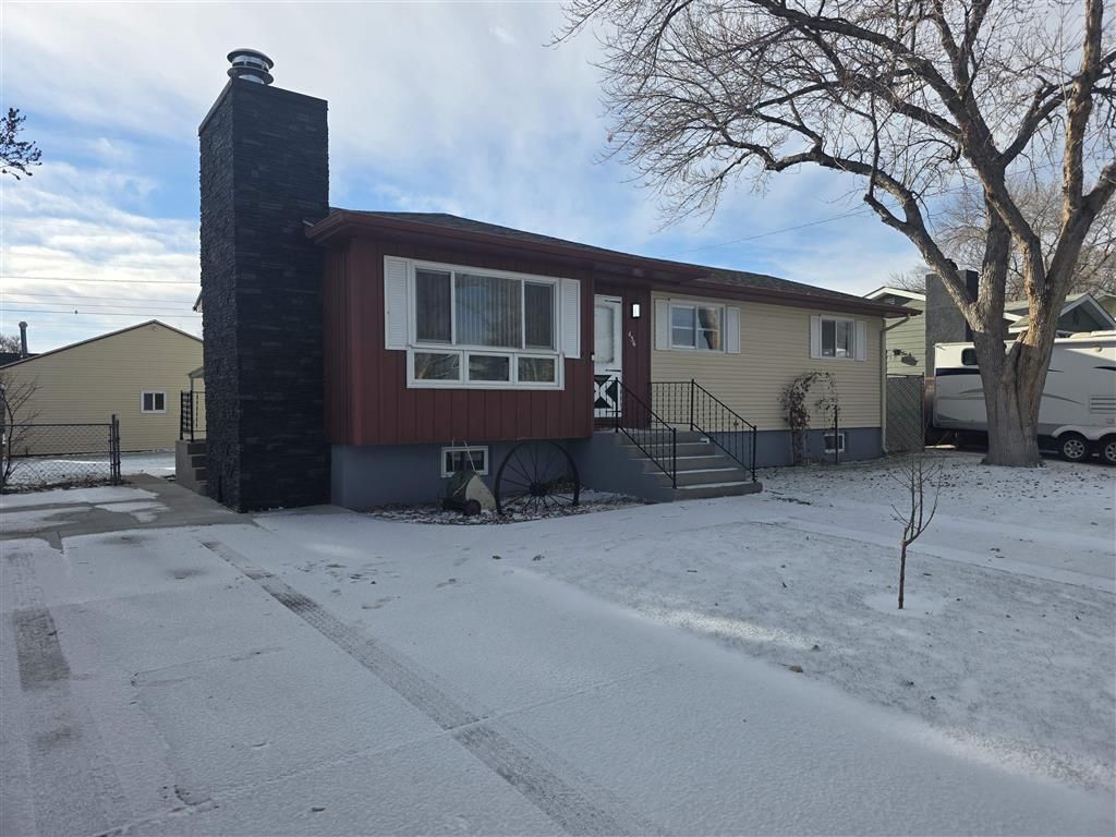 Photo of 436 East 8th St, Powell, WY 82435 (MLS # 10031910)