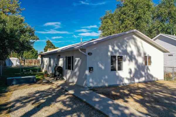 166 N BERNARD ST, POWELL, WY 82435 - Image a91cece2a093b63efca2c005cb93d057/2143700165