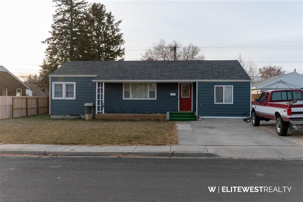 Photo of 526 Avenue J, Powell, WY 82435 (MLS # 10031906)