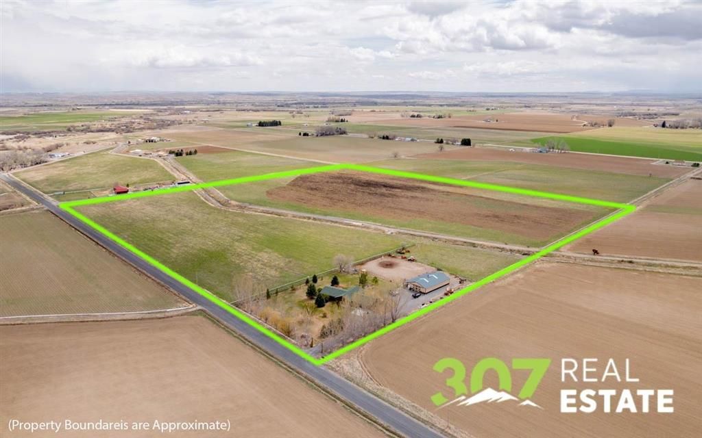 Photo of 372 Lane 8, Powell, WY 82435 (MLS # 10032325)