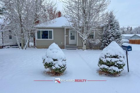Tiny photo for 1100 Grace Ave, Worland, WY 82401 (MLS # 10032047)