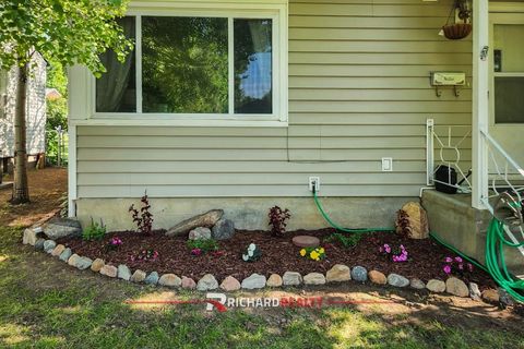 Tiny photo for 1100 Grace Ave, Worland, WY 82401 (MLS # 10032047)