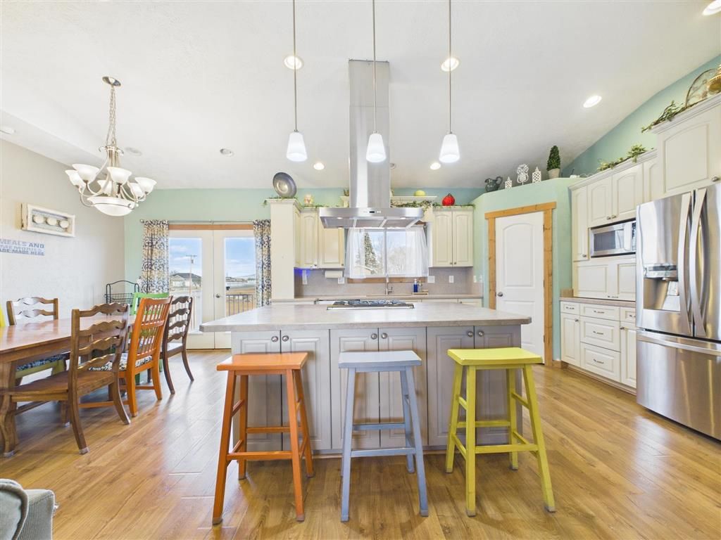 Photo of 53 E 3rd St N, Cowley, WY 82420 (MLS # 10032109)