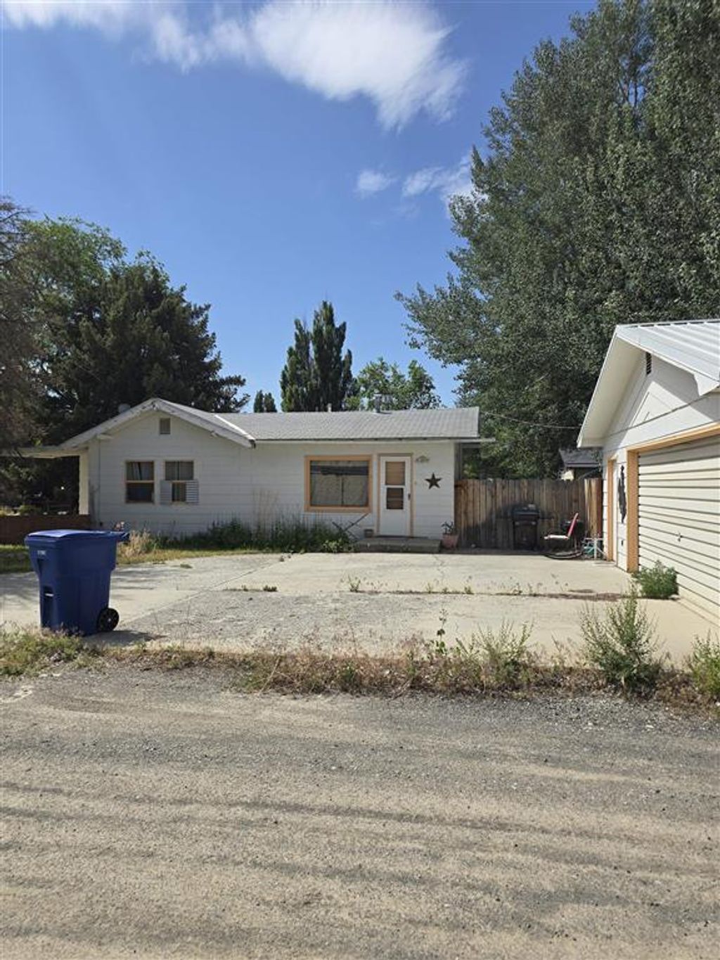 Photo of 750 Kansas Ave, Lovell, WY 82431 (MLS # 10031440)