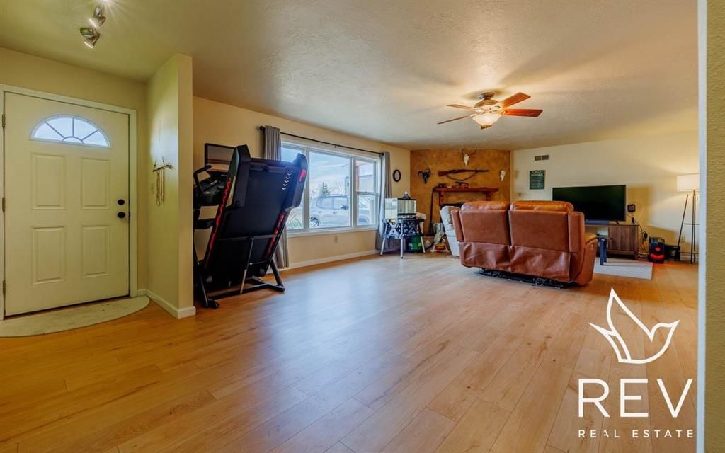 Photo of 5570 Greybull Hwy, Cody, WY 82414 (MLS # 10032124)