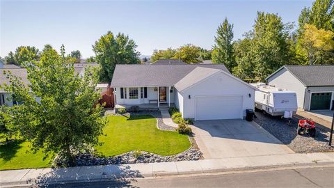 Photo of 1262 7th St W St, Powell, WY 82435 (MLS # 10031717)