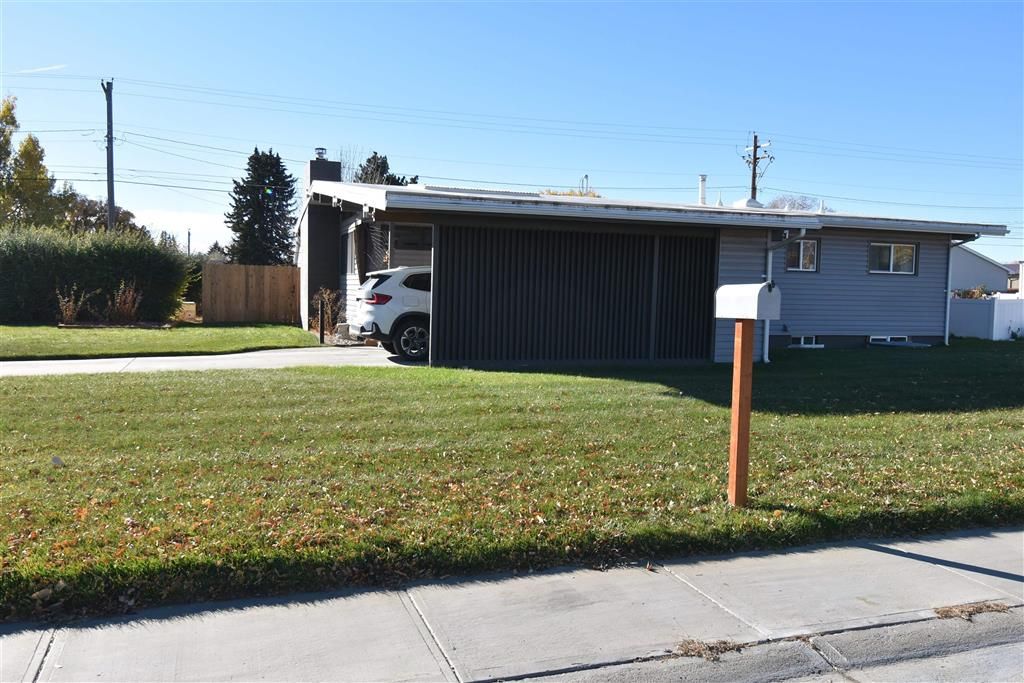 Photo of 464 Cary St, Powell, WY 82435 (MLS # 10032239)