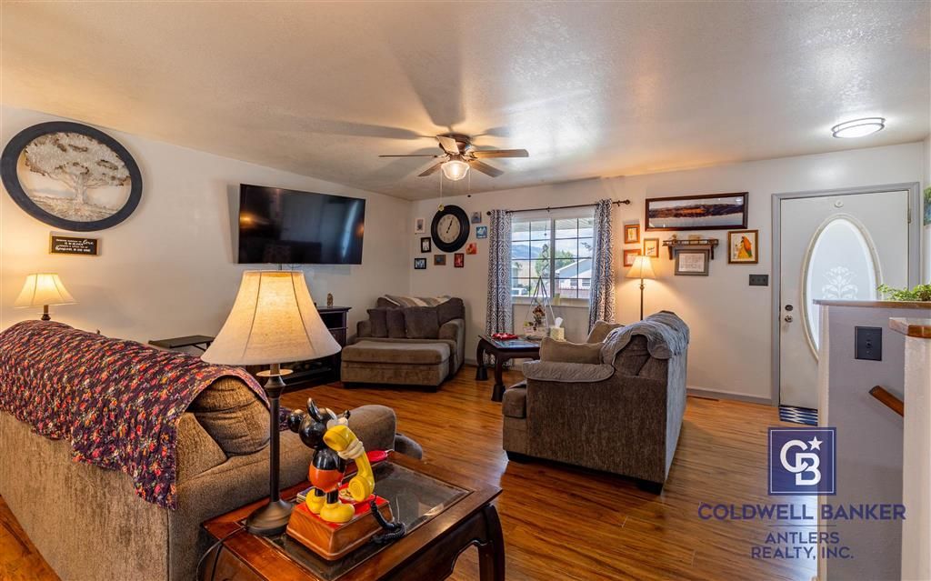Photo of 508 River View Dr, Cody, WY 82414 (MLS # 10031621)