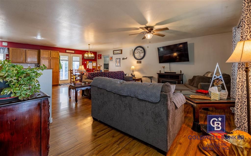 Photo of 508 River View Dr, Cody, WY 82414 (MLS # 10031621)