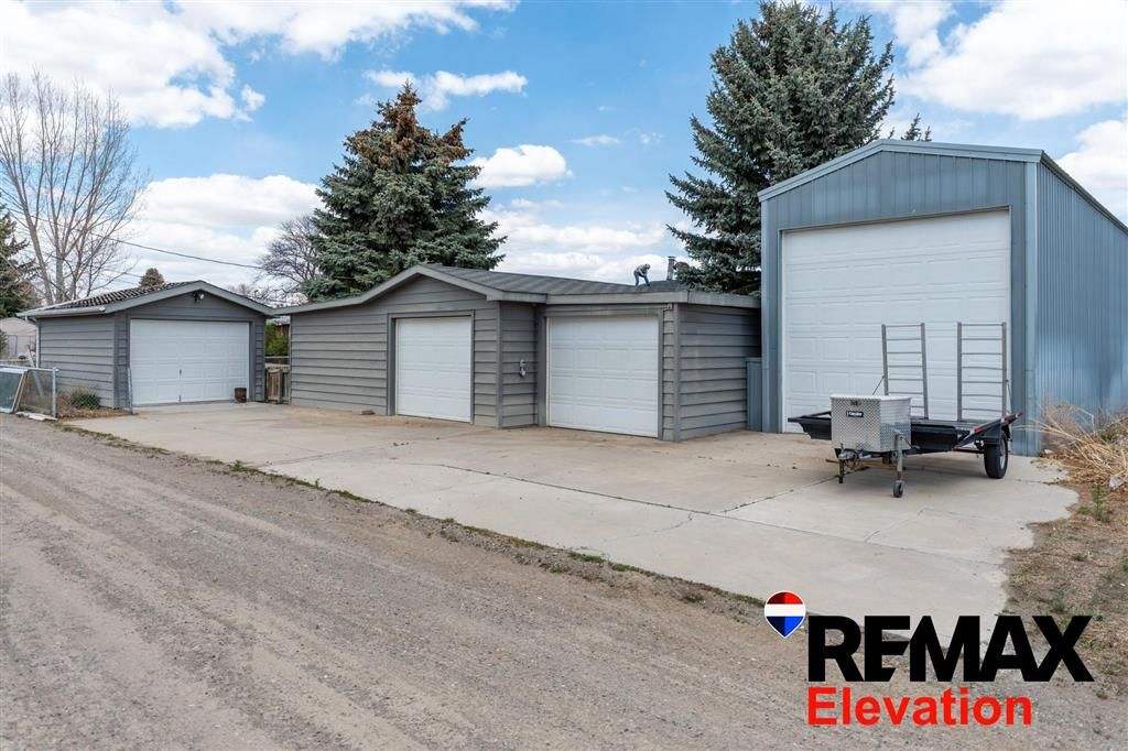 Photo of 610 Avenue F, Powell, WY 82435 (MLS # 10032301)