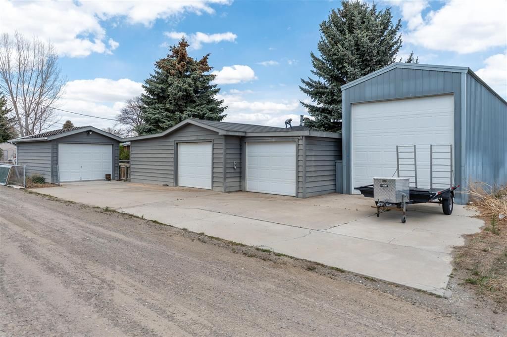 Photo of 610 Avenue F, Powell, WY 82435 (MLS # 10032301)
