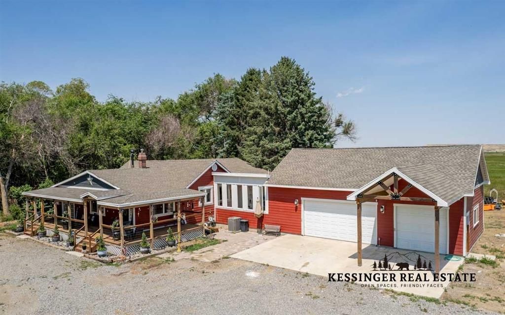 Photo of 423 Lane 12 Ln, Powell, WY 82435 (MLS # 10032211)