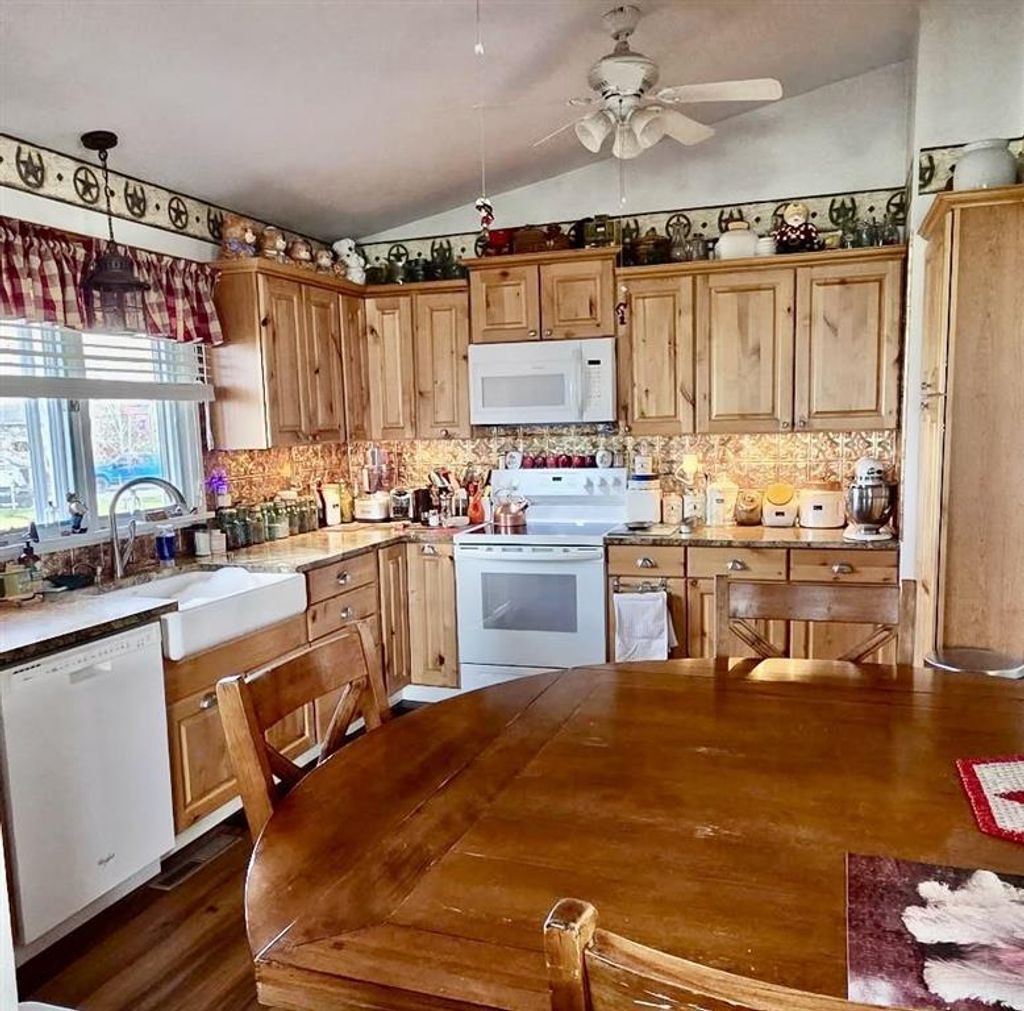 Photo of 111 Country Drive, Worland, WY 82401 (MLS # 10032286)