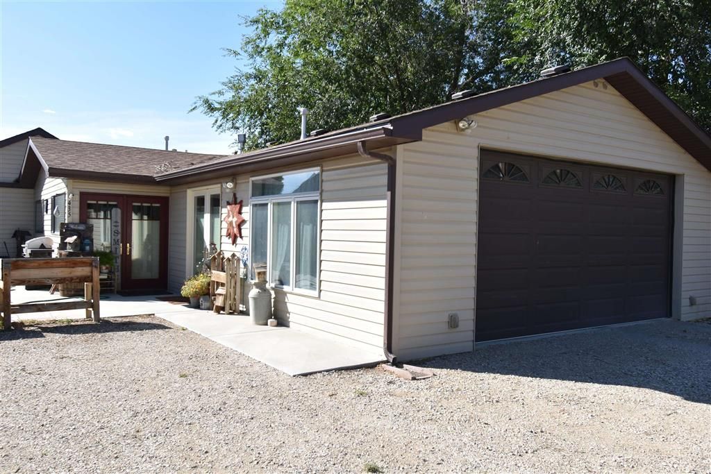 Photo of 435 &amp; 437 N Clark St #Front Unit &amp; Alley U, Powell, WY 82435 (MLS # 10031674)