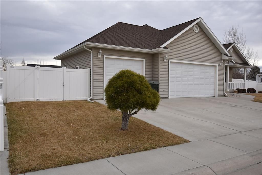 Photo of 1157 Aspen Ln, Powell, WY 82435 (MLS # 10031940)