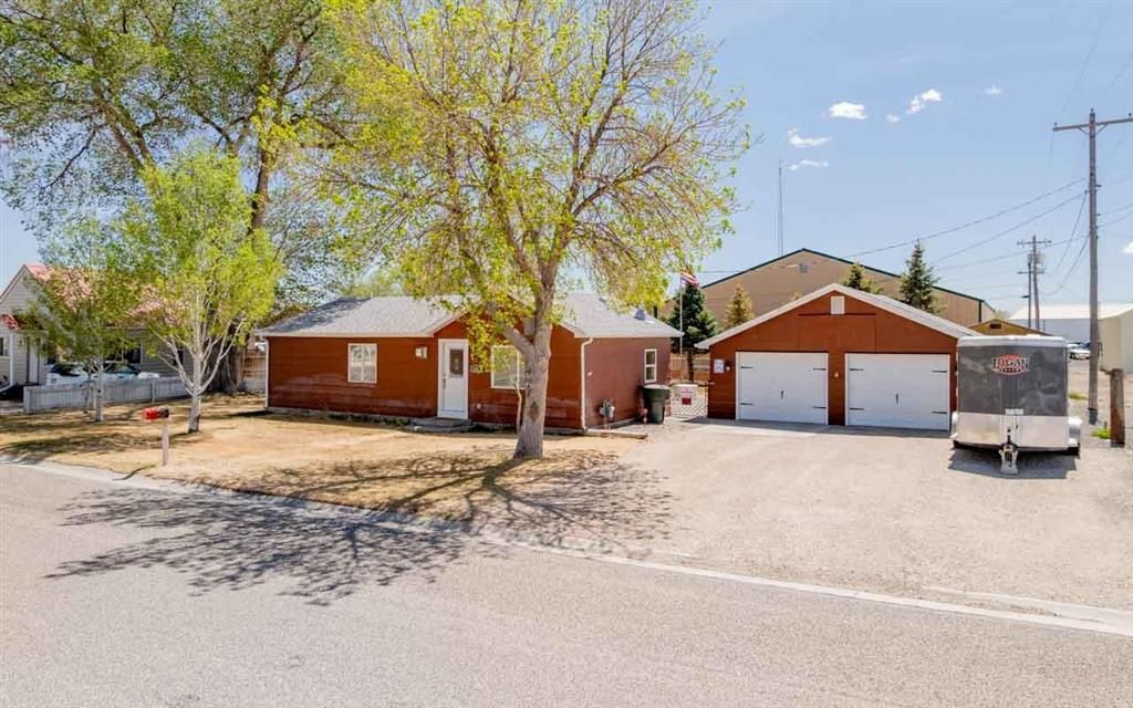 Photo of 868 E North St, Powell, WY 82435 (MLS # 10032400)