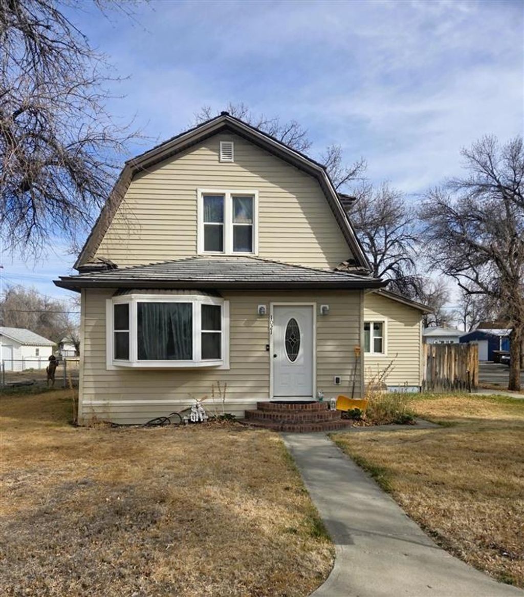 Photo of 1021 Culbertson Ave, Worland, WY 82401 (MLS # 10032217)