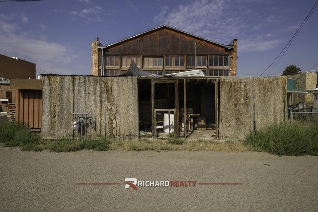 Photo of 109 S 4th St, Basin, WY 82410 (MLS # 10031686)
