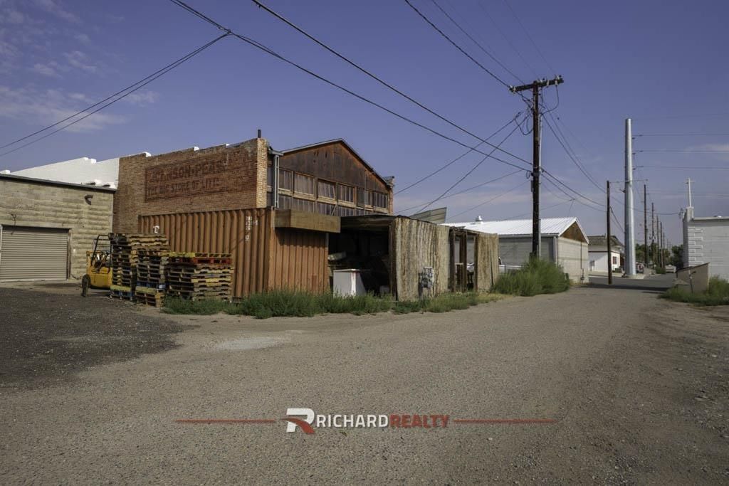 Photo of 109 S 4th St, Basin, WY 82410 (MLS # 10031686)