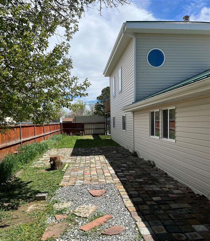 Cody, Wyoming 82414, United States, 2 Bedrooms Bedrooms, ,3 BathroomsBathrooms,Residential,Pending,81269