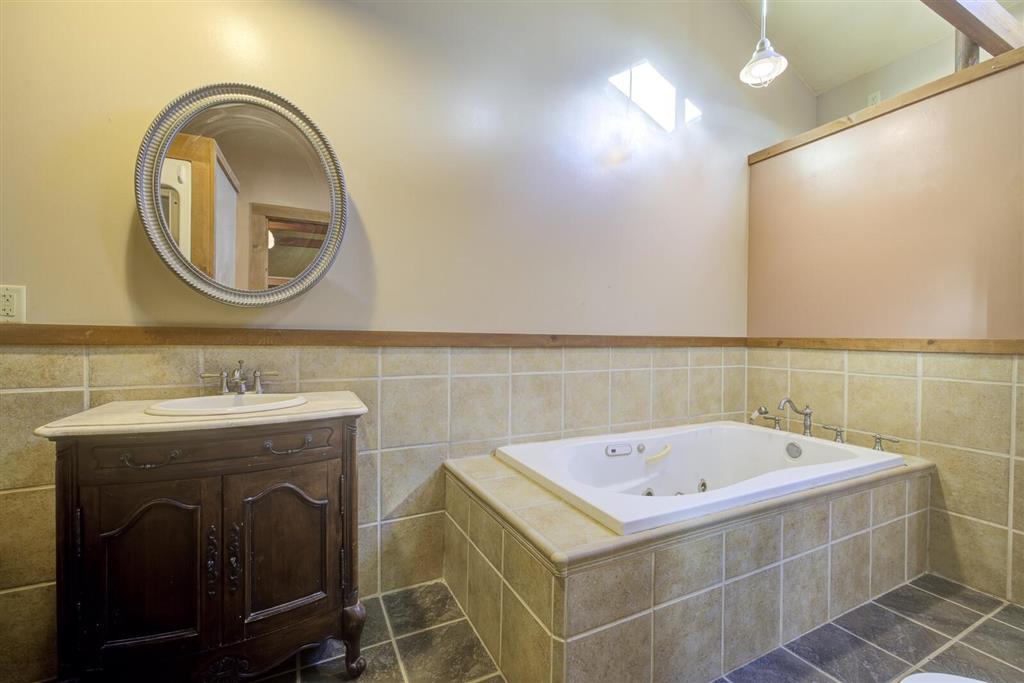 Cody, Wyoming 82414, United States, 2 Bedrooms Bedrooms, ,3 BathroomsBathrooms,Residential,Pending,81269