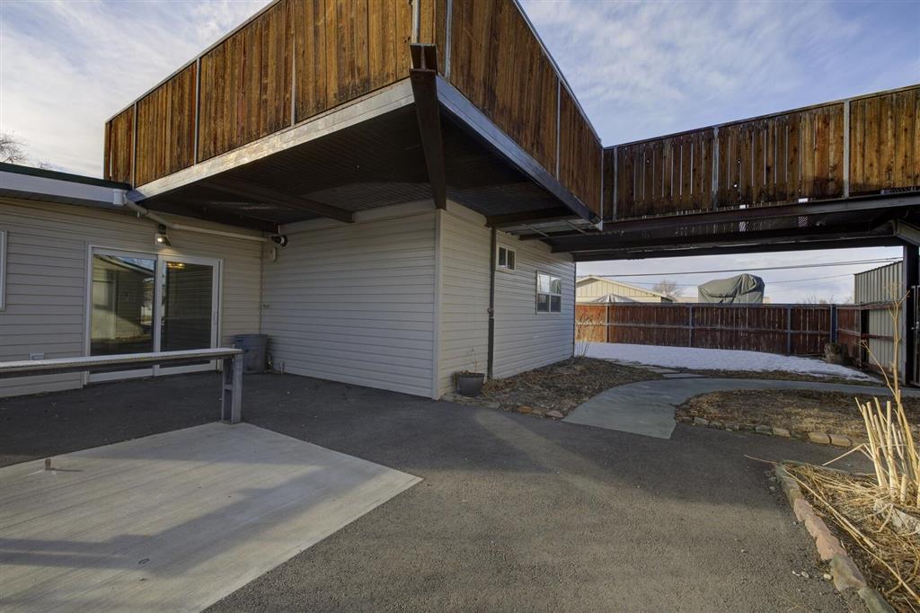 Cody, Wyoming 82414, United States, 2 Bedrooms Bedrooms, ,3 BathroomsBathrooms,Residential,Pending,81269