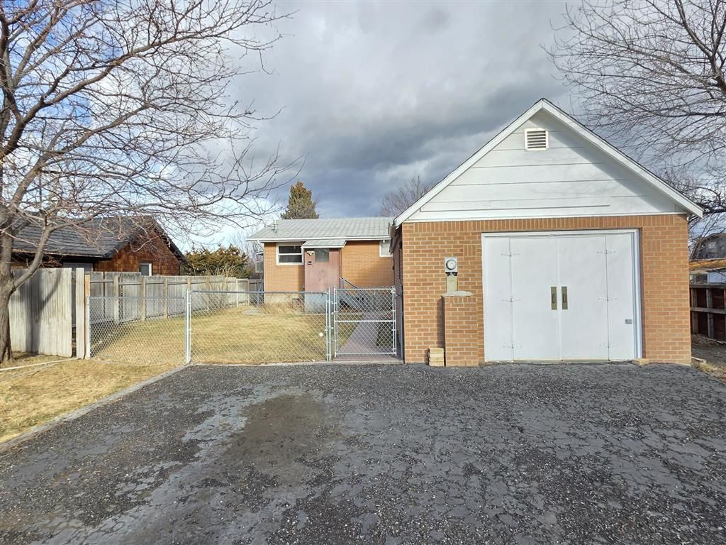 Photo of 1007 View St, Cody, WY 82414 (MLS # 10031893)