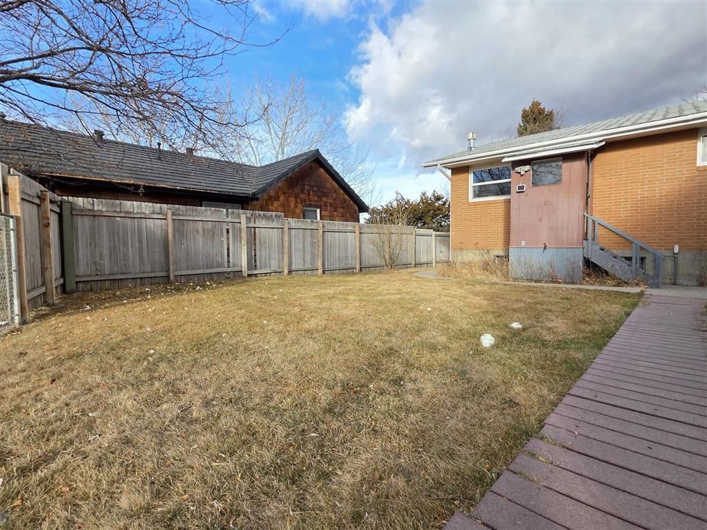 Photo of 1007 View St, Cody, WY 82414 (MLS # 10031893)